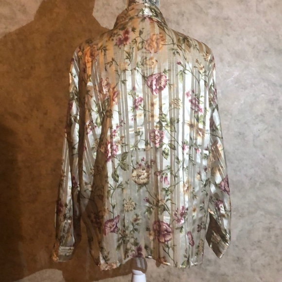 BonWorth* Woman’s Blouse - Picture 6 of 7